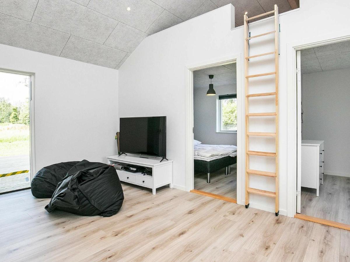 14 Person Holiday Home In V Ggerl Se Bøtø By Екстериор снимка