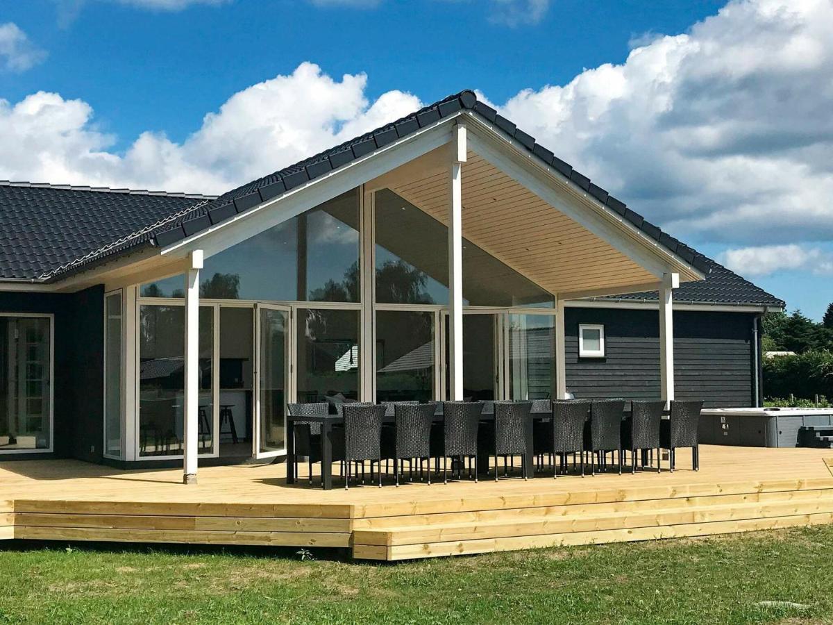 14 Person Holiday Home In V Ggerl Se Bøtø By Екстериор снимка