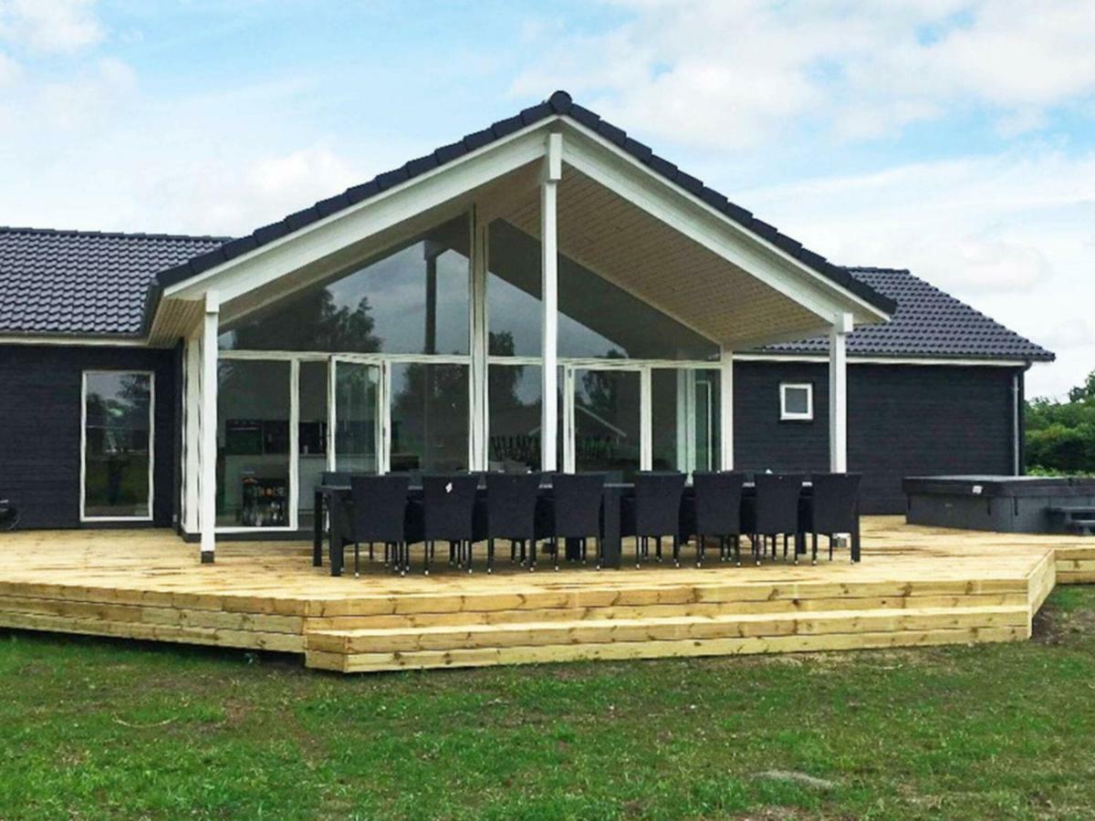 14 Person Holiday Home In V Ggerl Se Bøtø By Екстериор снимка
